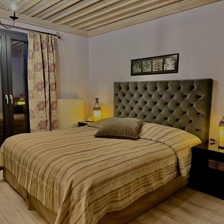 Boutique Hotel Skamnos 아라초바 외부 사진