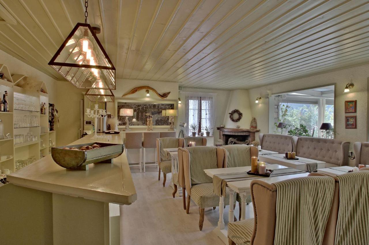 Boutique Hotel Skamnos 아라초바 외부 사진
